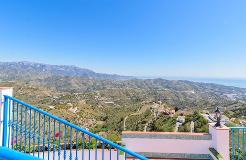 Torrox Villa | Moorish-Style Mountain Villa: Stunning 360° Views, Pool & Hot Tub