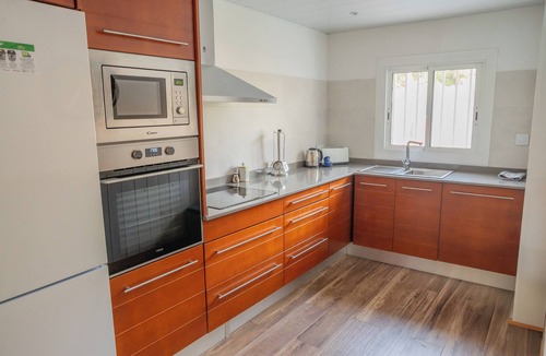 Sant Antoni de Vilamajor Ski Chalet | Near Barcelona and 3 Natural Parks, House, swimming pool, barbecue and garden.