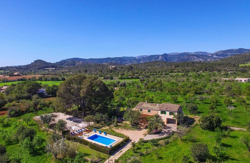 Binissalem House | Nice home in Binissalem with private swimming pool, can be inside or outside