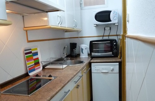 Imperial Apartment | Park River Condo in Madrid River near La Latina