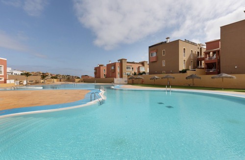 Geafond Ski Chalet | 'Parque Natural Ocean View' with Sea View, Shared Pool and Wi-Fi