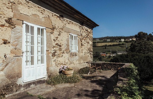 Ribadeo Cottage | Pazo de Cedofeita (Ribadeo). Historical house of the XVI century, with private property.