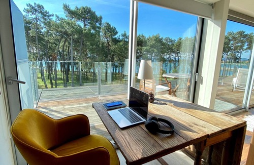 Isla de Arosa Apartment | Penthouse in Illa de Arousa, beach and pool.