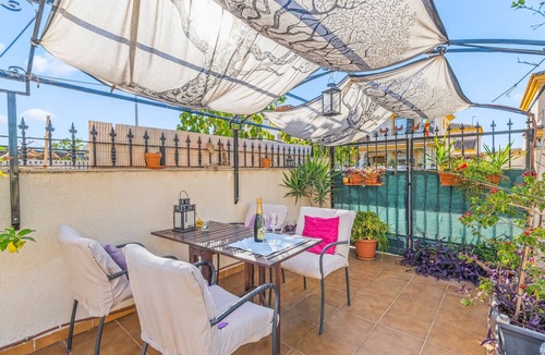 Pilar de la Horadada House | Pet-friendly Holiday Home "Seaside House in El Mojon" with Terrace, A/C & Wi-Fi