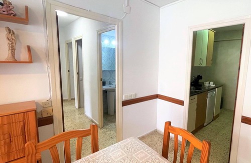 La Pineda Apartment | Pineda 3, heated, swimming pool and 130m from the beach.