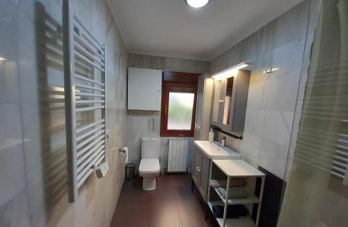 Llodio Apartment | Piso entero llodio a 17km de BILBAO tren y bus