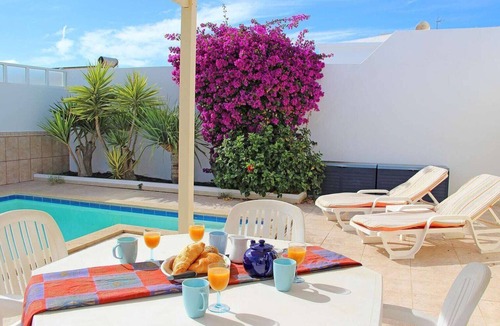 Los Pocillos Villa | Private 3 Bedroom Villa, a short walk to the Promenade