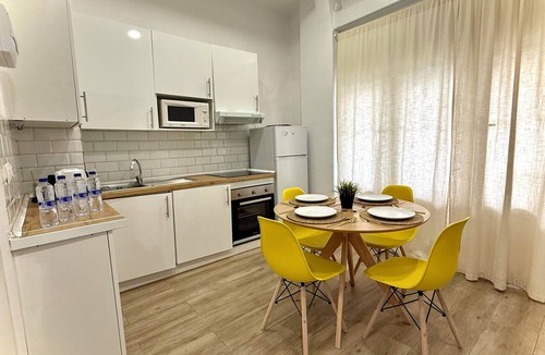 San Blas-Canillejas Apartment | Private Terrace Studio near Metropolitano Stadium, IFEMA & Airport