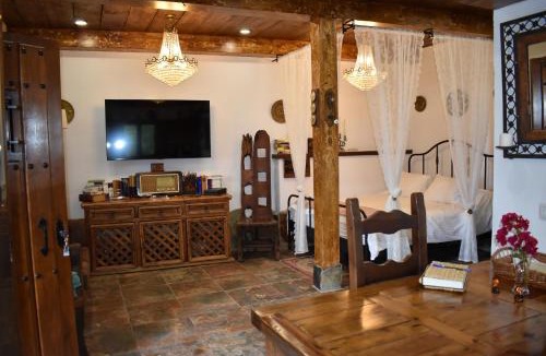 Monte Leon Bed & Breakfast | ROMANTICA