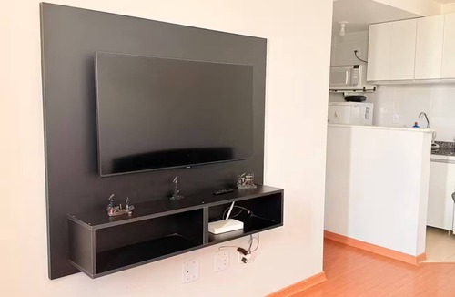 Uberaba Apartment | Ruby Apartment with 2 Bedrooms | Air Conditioning in 1 Bedroom & Garage