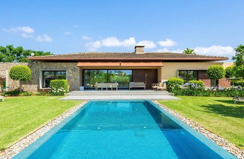 Muro Villa | Rural House 'S'Hort' with Mountain Views, Wi-Fi, and Air Conditioning