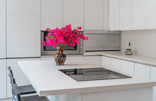 Binissalem House | Sa Llimonera de Binissalem, Holiday Home with Pool, 6 Bedrooms & Air Conditioning