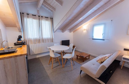 Villafufre Apartment | Sandoñana Palace | by Urban Hosting suite 9