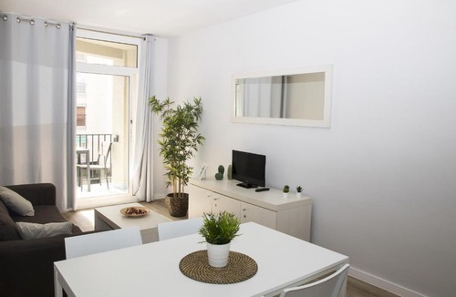 El Camp de l'Arpa del Clot Apartment | Sant Jordi Apartments Sagrada Familia