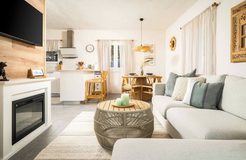 Teulada Apartment | Scenic Mountain View Escape w/Pool & Tennis