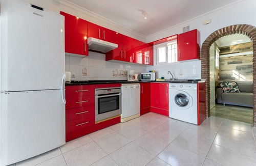 El Faro House | Seaside Holiday Home '1 Frente al Mar' with Sea Views, Wi-Fi & Air Conditioning