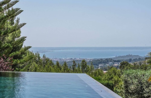 Palma de Mallorca House | Seaview Villa with Privacy and Spa Close to Palma