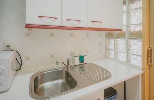 Old Town of Avila House | ‘Semidiáfano Santa Teresa’ Apartment – Historic Center of Ávila, Next to the City Walls