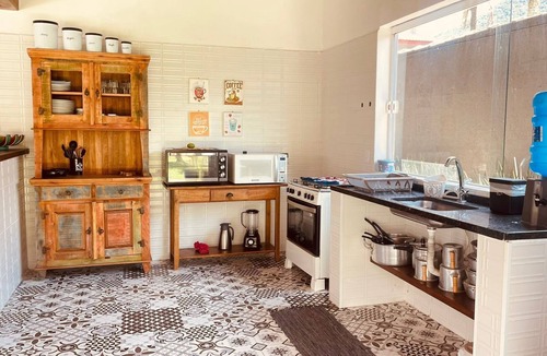 Maresias House | Single storey house, 4 bedrooms, up to 20 people 800m from the beach