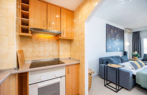 Calvia Apartment | Sol Wave House with Sea Views, Wi-Fi and Air Conditioning