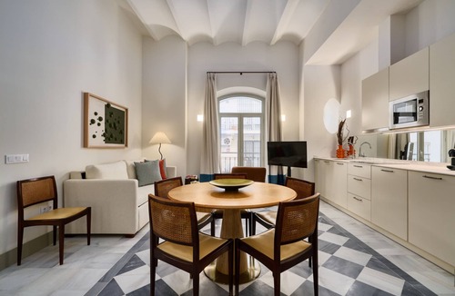 Museo Apartment | Sophisticated apartment with balcony in the heart of Seville