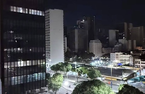 Porto Maravilha Apartment | Studio Presidente Vargas, across from the Uruguaiana metro station.