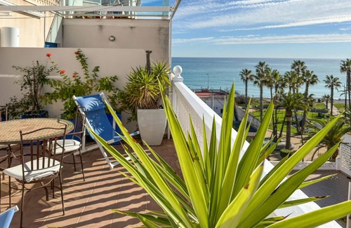 El Grau de Moncofa Apartment | Stunning apartment in Moncofa with house sea view