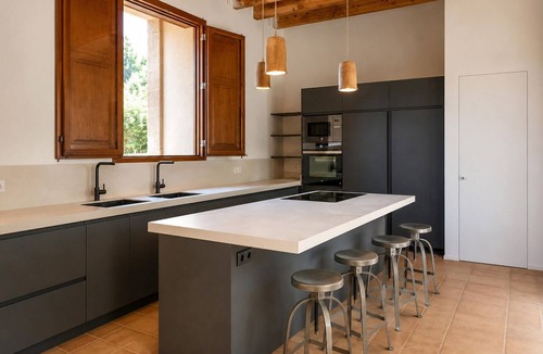 Santa Maria del Cami House | Stunning home in Santa Maria