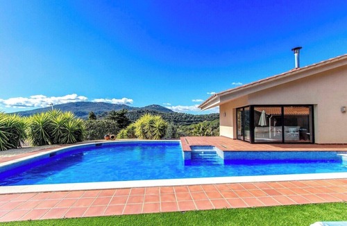 Caldes de Montbui Villa | Stunning modern villa - just half hour to Barcelona!