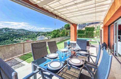 Sa Riera House | Stunning private villa for 8 people with private pool, WIFI, A/C, TV and patio