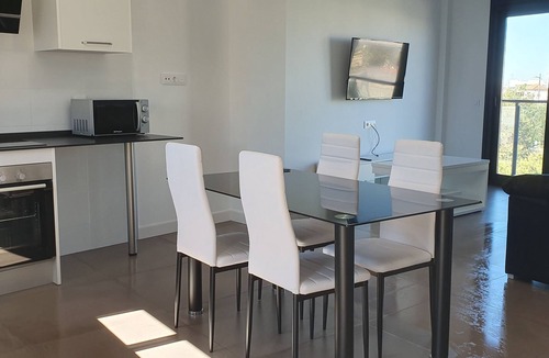 San Jose de La Rinconada Apartment | SUITABLE. RICARDO 8 KM FROM SEVILLA NEXT TO THE NEARBY STATION