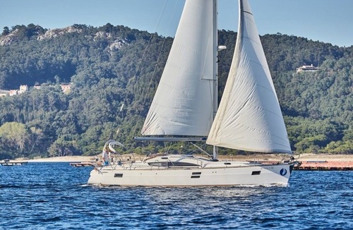 Vigo Boat Rental | Sun-Kissed Sailing Adventure in Vigo, Galicia