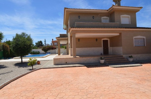 San Fulgencio Villa | Superb villa for large families with large pool in San Fulgencio