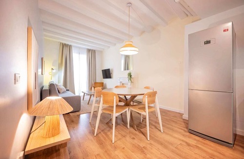 Gothic Quarter Apartment | Sweett | Gothic II - Three Bedroom Apartment, Sleeps 7