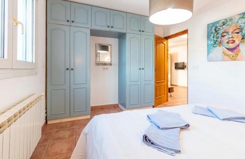Denia Ski Chalet | The Denia Hideaway