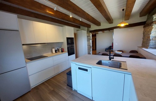 Aia Apartment | Total comfort in the middle of nature: Spacious and with a view