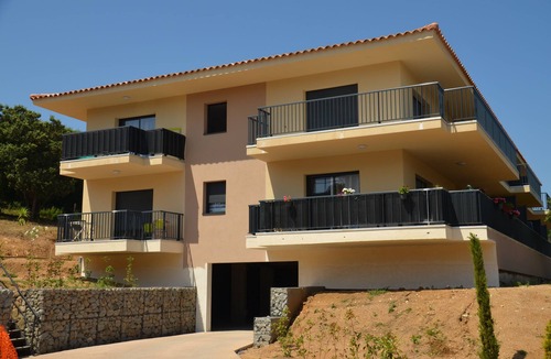 Propriano Apartment | Type 2 apartment any amenities in a residence near the beaches
