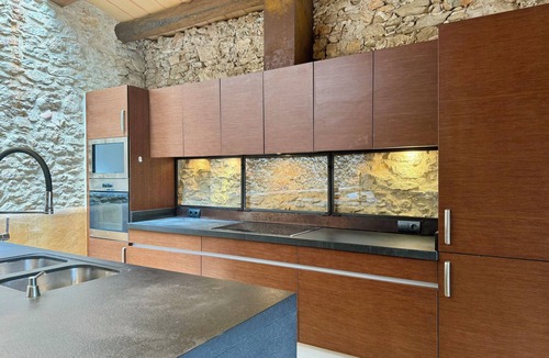 Pals House | Unique catalan farmhouse with rustic charme dating back to the 16th century
