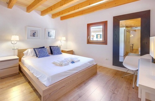 Sindicat Apartment | URBAN SUITES 3 PALMA STANDARD by PriorityVillas