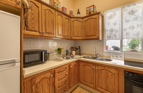 Guimar Apartment | Vacation Apartment 'Casa Tesalia' with Sea View, Wi-Fi and Air Conditioning