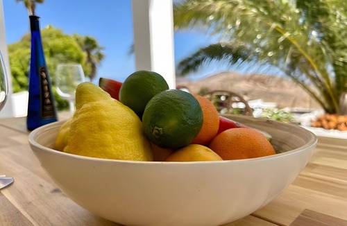 Nazaret Villa | Vacation Villa 'Haley's - Luxury in Lanzarote' with Mountain View, Private Terrace and Wi-Fi