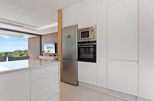 Estepona Villa | Villa Calma -Stunning 4Bd Family Villa with Views!