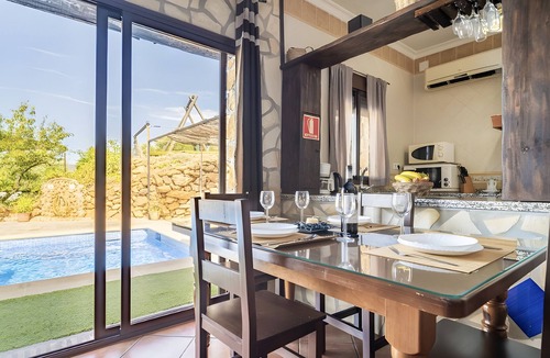 El Gastor House | Villa 'La Cañada' with Lake View, Wi-Fi and Air Conditioning