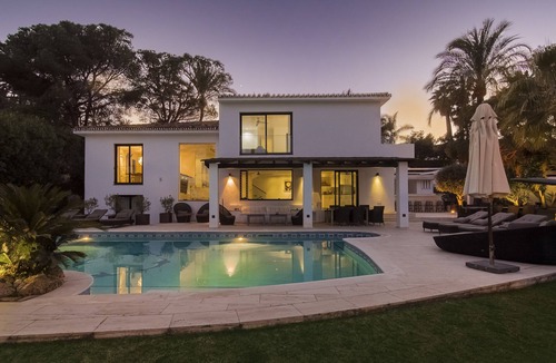 Nueva Andalucia Villa | Villa Pena Blanca - 5 bed Villa near Puerto Banus!
