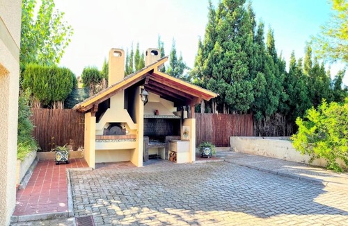 Benicassim Ski Chalet | Villa Sigalero with private pool, garden and BBQ. (ideal for groups)