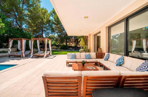 Santa Ponsa Villa | Villa SP1 Suites Santa Ponsa pool wifi