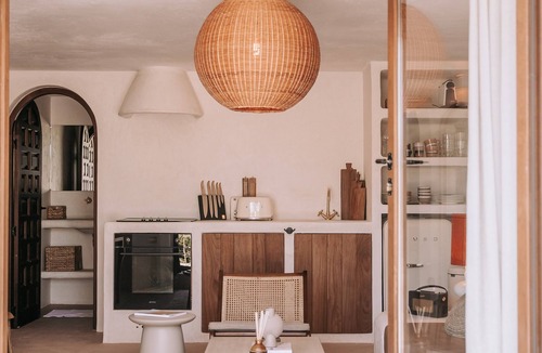 Urbanitzacio la Fustera Villa | Villa 'The June Boutique' with Sea View, Wi-Fi and Air Conditioning