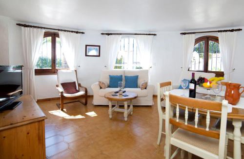 Casas de Torrat Villa | Villa Villa Colibri by Interhome