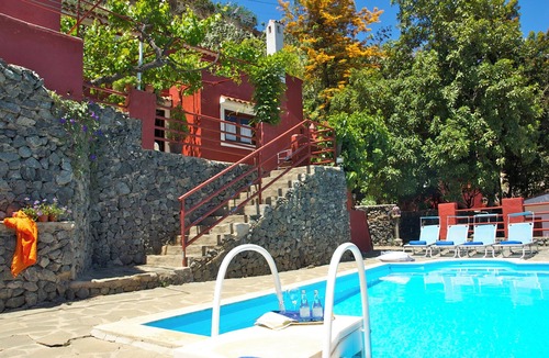 La Solana Cottage | Villa with Private Pool for 6 Guests, BBQ, 3 Bedrooms