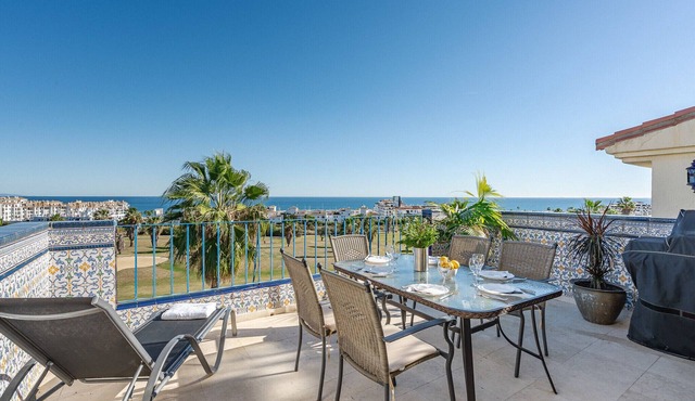 26. Front Row Golf and Sea Views Manilva Duquesa